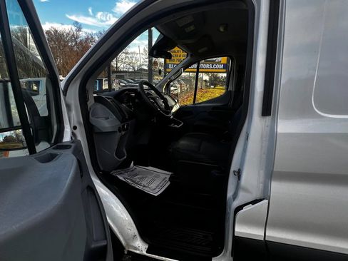 Used 2019 Ford Transit 250 130 Low Roof w/ Exterior Upgrade Package image 15