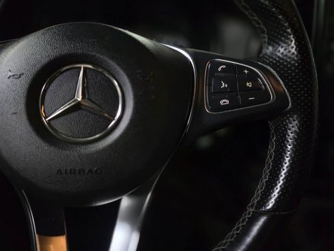 Used 2021 Mercedes-Benz Metris image 19