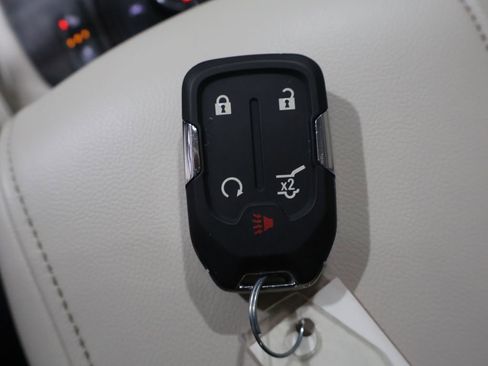 Used 2022 GMC Acadia Denali w/ Denali Ultimate Package image 29