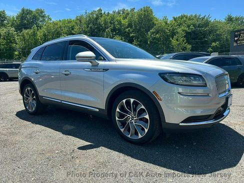 Used 2022 Lincoln Nautilus Reserve w/ Cargo Utility Package AWD/4WD image 7