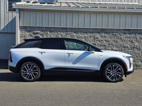 New 2026 Cadillac Optiq Sport 1 RWD image 10