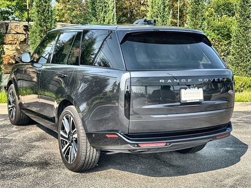 Certified 2023 Land Rover Range Rover SE image 5