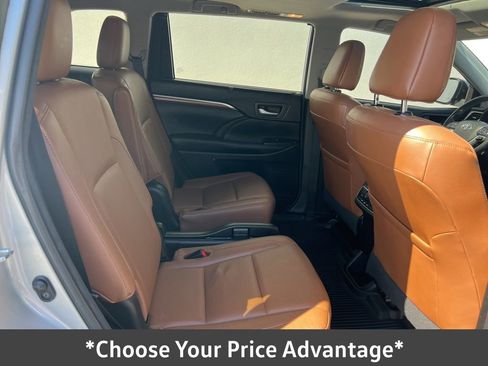 Used 2018 Toyota Highlander Limited image 20