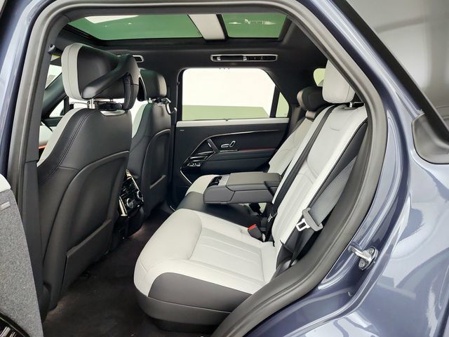 New 2026 Land Rover Range Rover Sport Dynamic SE AWD/4WD image 28