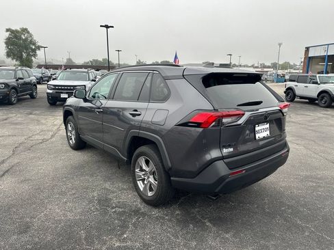 Used 2024 Toyota RAV4 XLE AWD/4WD image 5