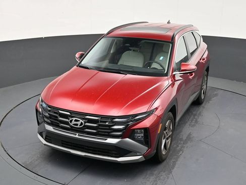Used 2025 Hyundai Tucson SEL FWD image 18