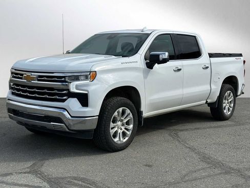 Used 2023 Chevrolet Silverado 1500 LTZ image 3