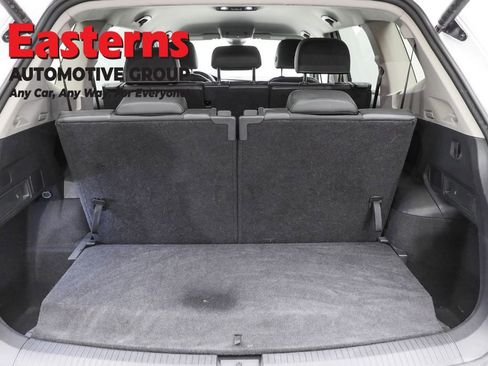 Used 2024 Volkswagen Tiguan Wolfsburg Edition image 9
