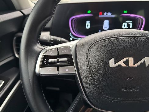 Certified 2024 Kia Telluride S w/ S Sunroof Package image 34