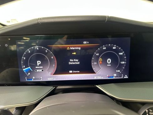 Certified 2025 Nissan Murano SL image 17