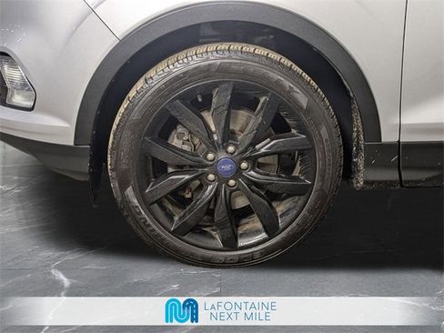 Used 2018 Ford Escape SE w/ SE Sport Appearance Package image 33