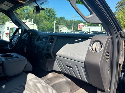 Used 2016 Ford F350 XLT w/ XLT Value Package image 47