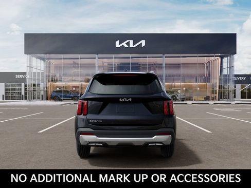 New 2026 Kia Sorento S FWD image 5