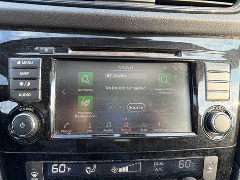 Used 2019 Nissan Rogue SL w/ Premium Package AWD/4WD image 16