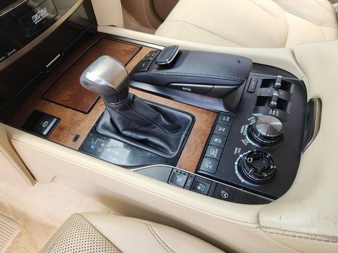 Used 2017 Lexus LX 570 4WD w/ Luxury Package image 20