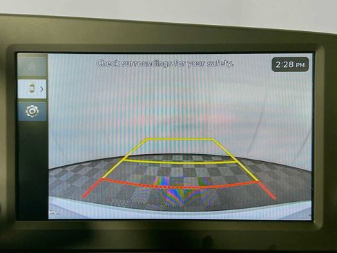 Certified 2024 Hyundai Elantra SE image 13