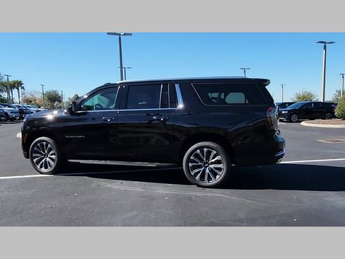 New 2026 Chevrolet Suburban High Country w/ Sun And Tow Package image 22