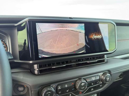 New 2026 Jeep Wrangler Unlimited Rubicon image 31