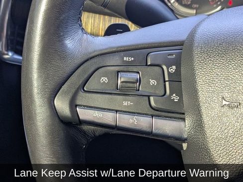 Used 2021 Cadillac XT4 Premium Luxury AWD/4WD image 28