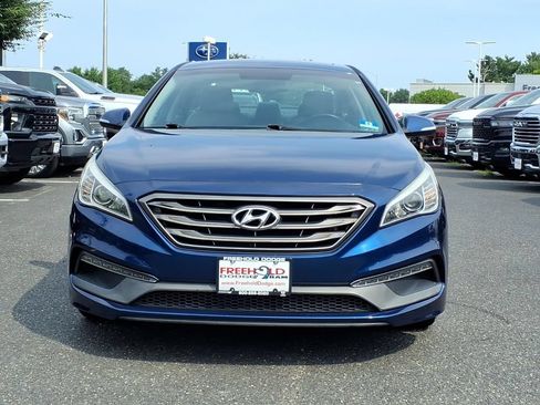 Used 2016 Hyundai Sonata Sport w/ Option Group 1V FWD image 2