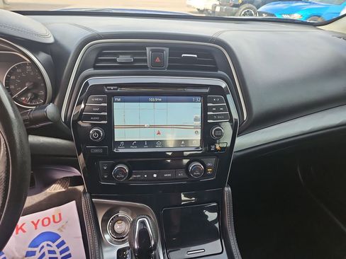 Used 2018 Nissan Maxima 3.5 SV image 21