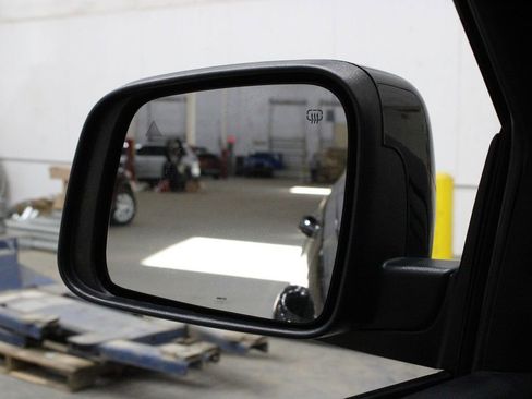 Used 2022 Jeep Grand Cherokee Laredo X image 42