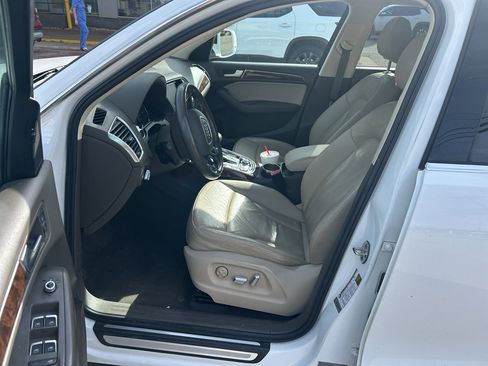 Used 2015 Audi Q5 2.0T Premium Plus w/ Technology Package image 2