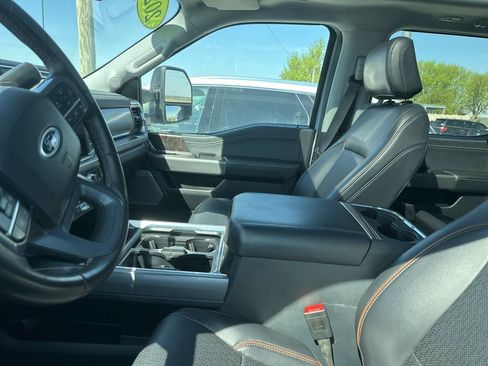 Used 2025 Ford F250 Lariat w/ Lariat Ultimate Package image 19