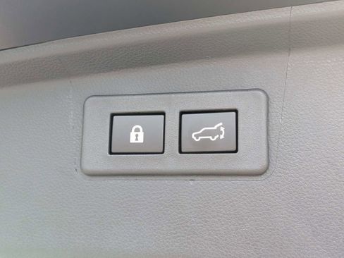 Used 2025 Subaru Outback Touring w/ Popular Package #2 AWD/4WD image 15