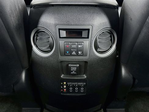 Used 2015 Honda Pilot Touring image 26