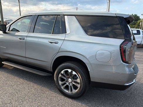 Used 2025 Chevrolet Tahoe LT w/ Comfort Package RWD image 10