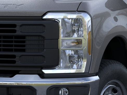 New 2026 Ford F350 XL AWD/4WD image 18