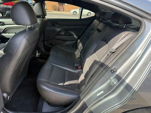 Used 2018 Hyundai Elantra Sport image 9
