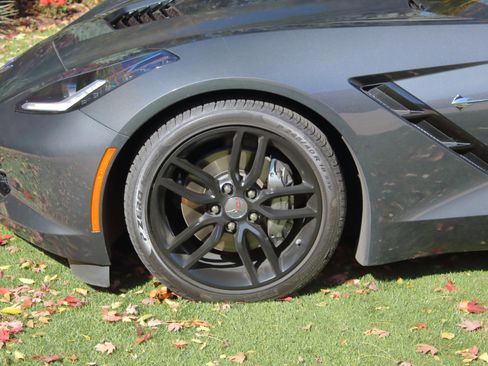 Used 2014 Chevrolet Corvette Stingray Coupe w/ 3LT Preferred Equipment Group image 9