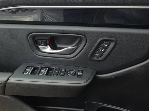 Used 2025 Honda Pilot EX-L image 17