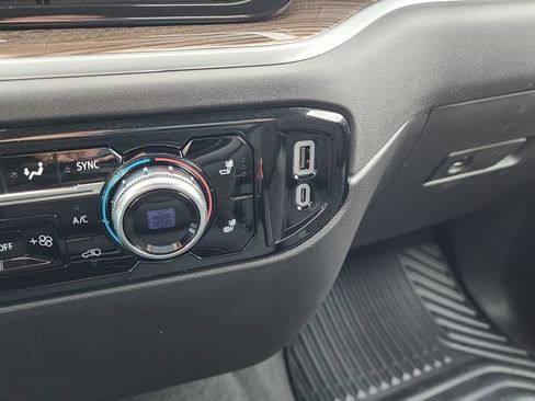 New 2026 GMC Sierra 1500 Elevation image 30