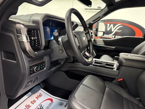New 2026 Ford F250 Platinum w/ FX4 Off-Road Package image 11