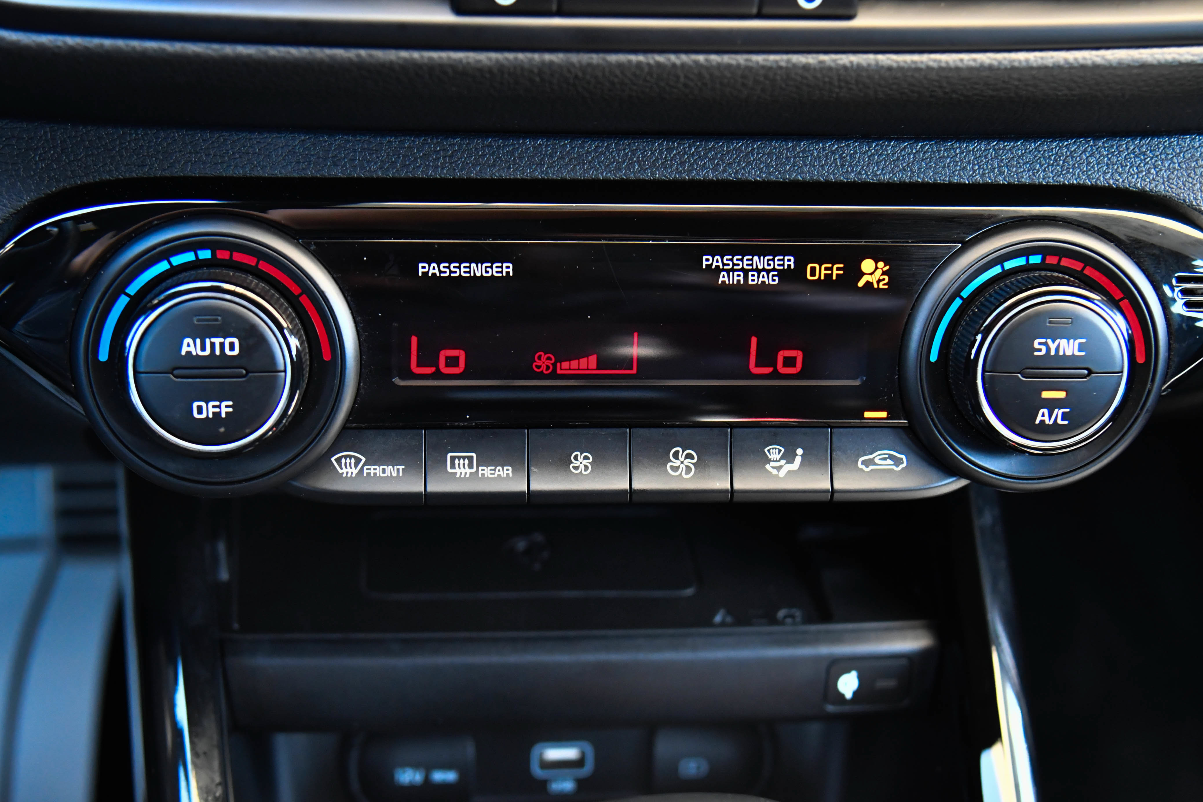 Used 2024 Kia Forte GT-Line w/ GT-Line Premium Package FWD image 24
