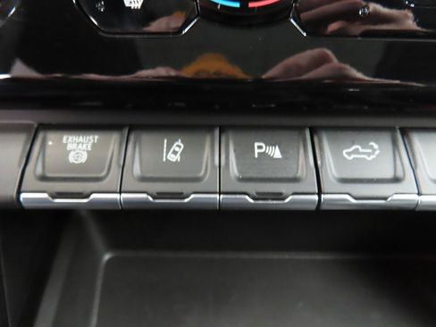 Used 2026 GMC Sierra 2500 AT4 image 69