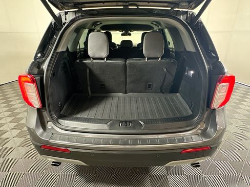 Used 2022 Ford Explorer Limited RWD image 31