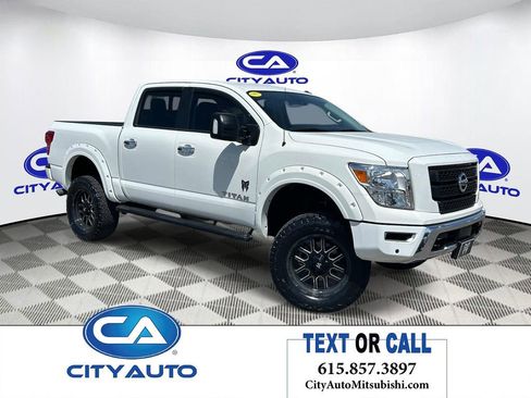 Used 2021 Nissan Titan SV w/ SV Convenience Package AWD/4WD image 1