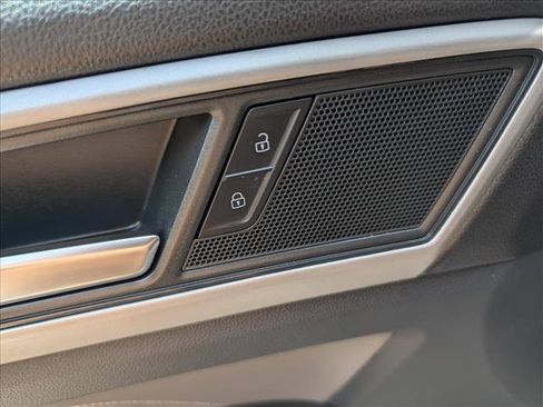Used 2023 Volkswagen Atlas SE FWD image 30