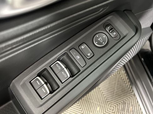 Used 2025 Honda Accord LX image 15