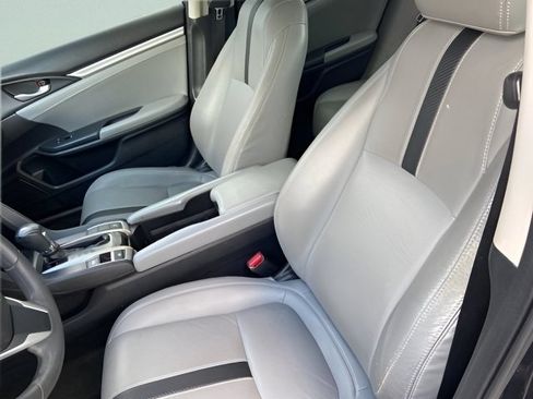 Used 2017 Honda Civic EX image 16