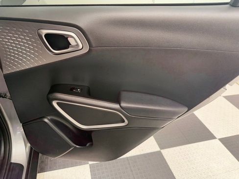 Used 2023 Kia Soul LX w/ Option Group 015 image 22