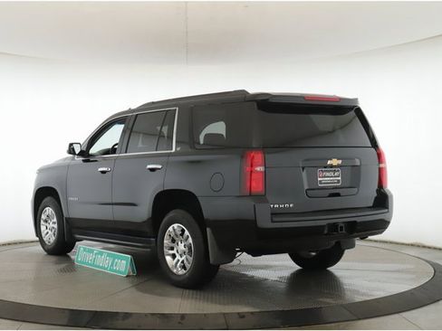 Used 2018 Chevrolet Tahoe LT image 8