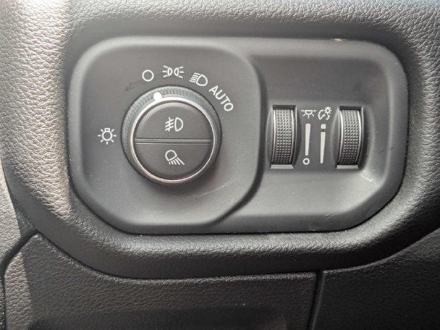 Used 2025 RAM 1500 Big Horn AWD/4WD image 23