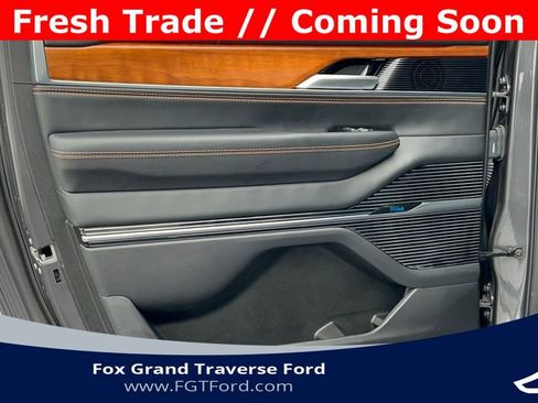 Used 2024 Jeep Grand Wagoneer L Series III image 35