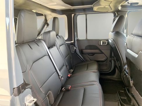 New 2025 Jeep Wrangler Unlimited Rubicon image 24