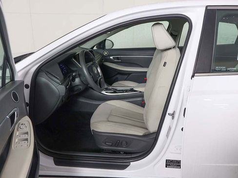 Used 2023 Hyundai Sonata SEL w/ Cargo Package image 28